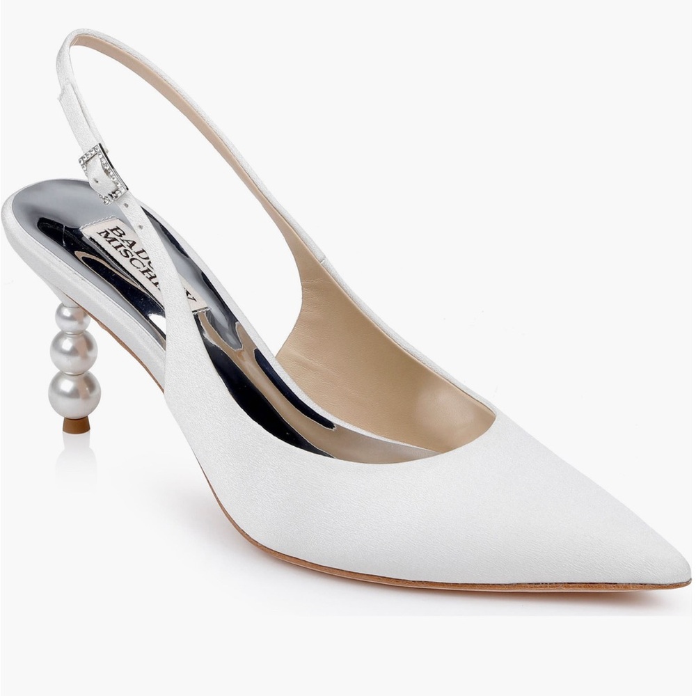 Badgley Mischka Beatrix Pump